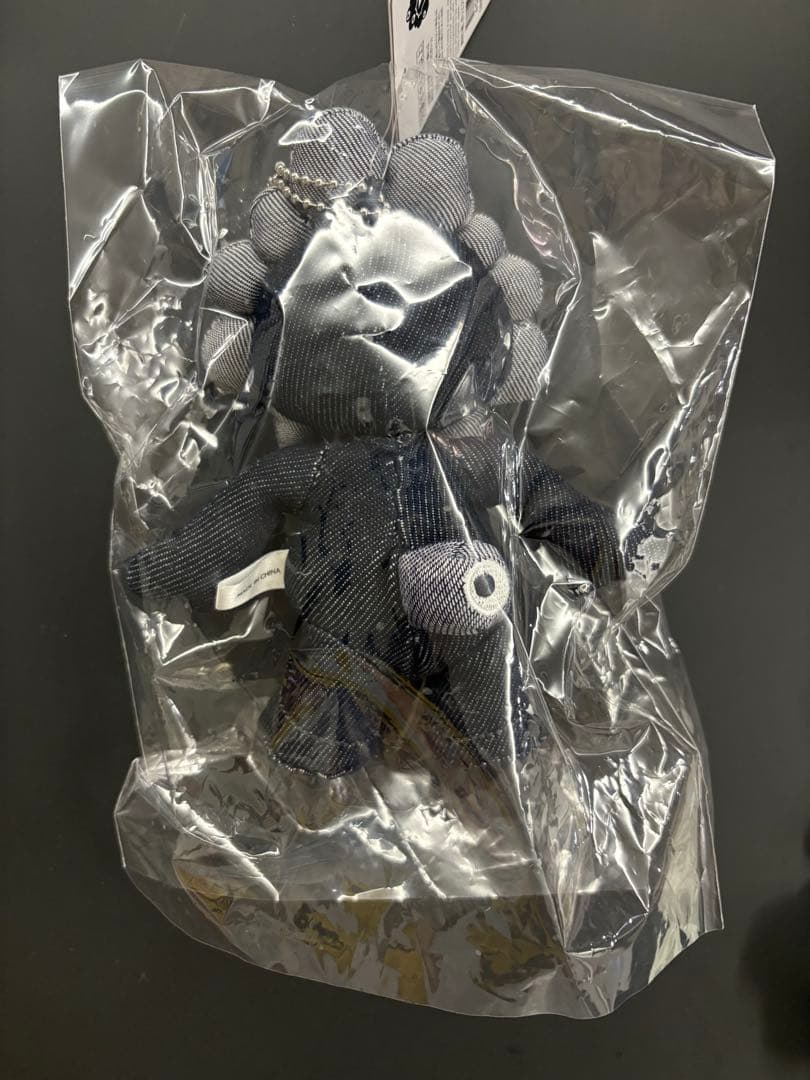 大阪関西万博　ミャクミャク　EDWIN デニムマスコット