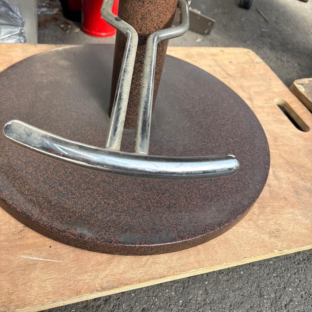 引き取り限定　オオヒロ　EIGHT エイト？　スタイリングチェア　2客セット