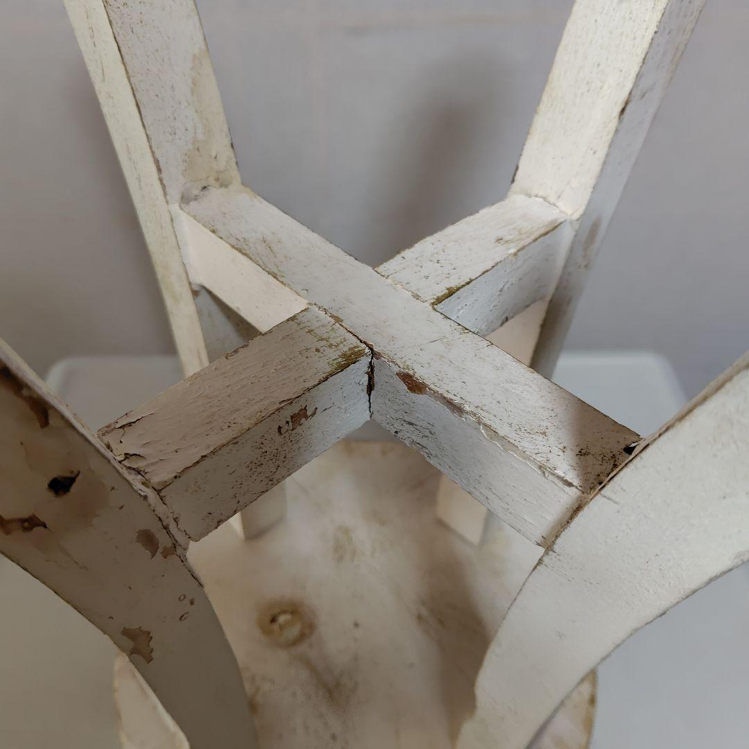 年代物の椅子です。