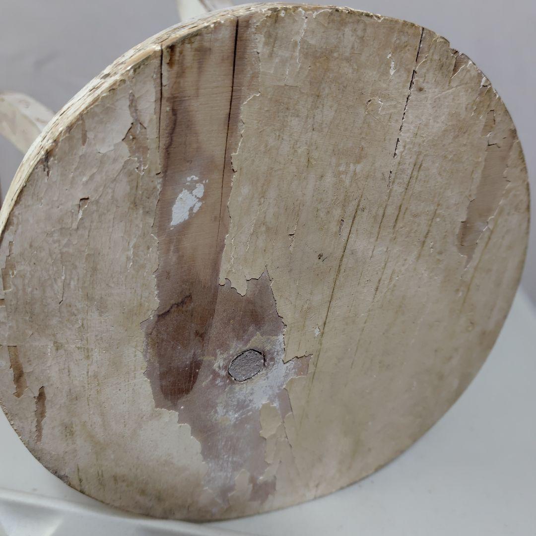 年代物の椅子です。