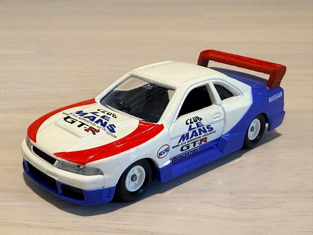 1996年ル・マン 日産スカイラインGT-Rミニカー2台セット。