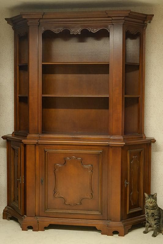 値下げ！　新品 イタリア製　アンティーク調　木製大型キャビネット　クラシック家具