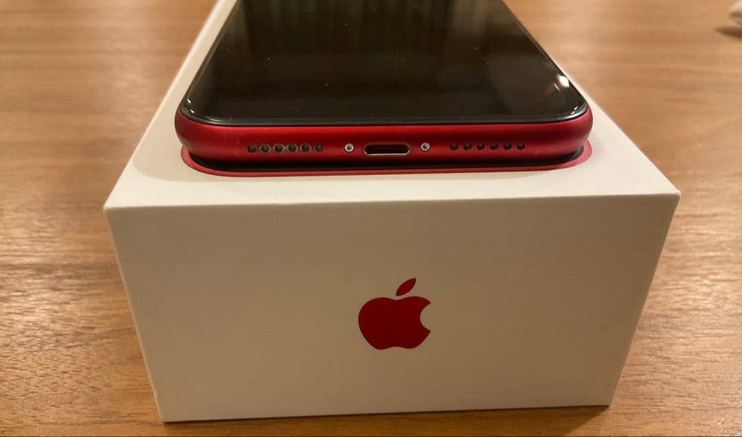 Apple iPhone XR (赤) 64GB SIMフリー