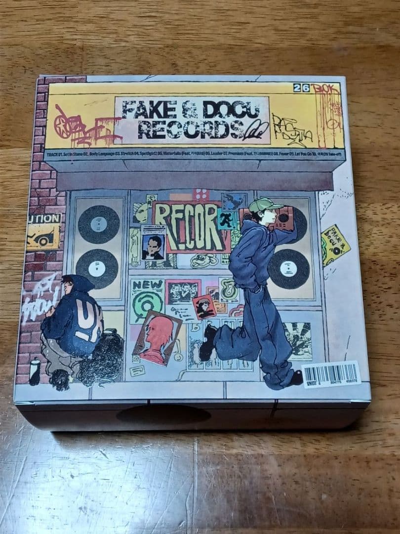 東方神起ユノイヤホンとカセットプレイヤー