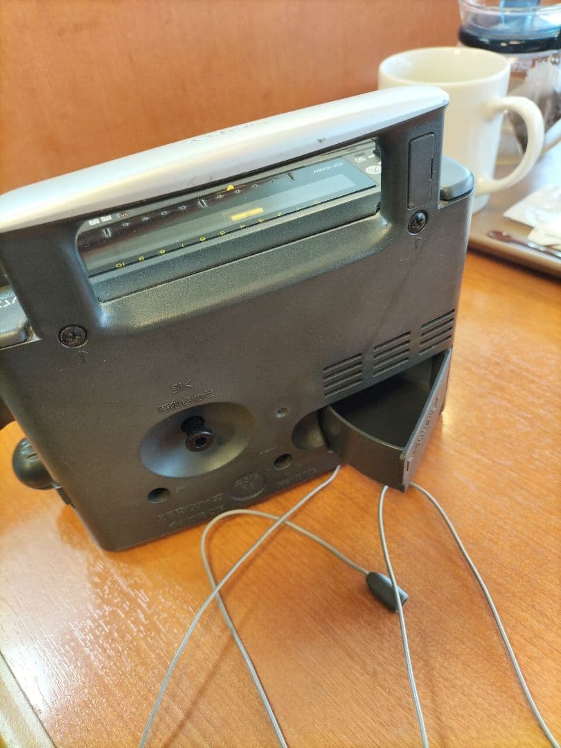 SONY アナログ時計付きラジオ　　　ＡＭ.FM