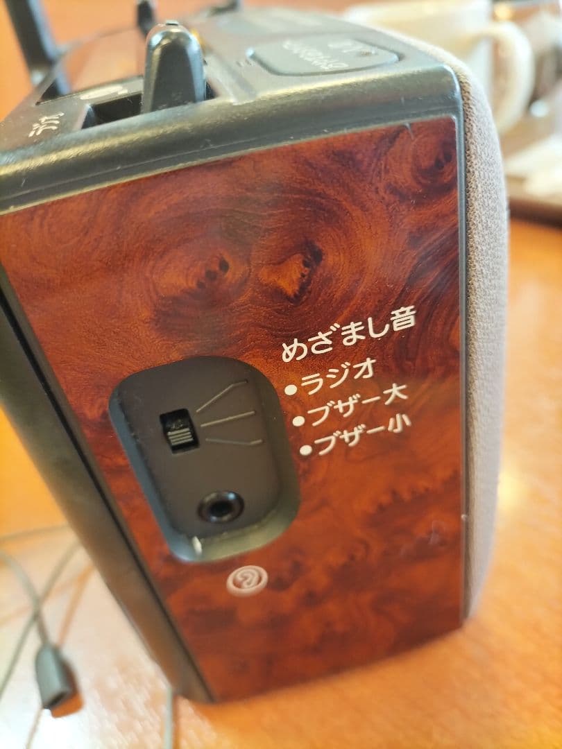 SONY アナログ時計付きラジオ　　　ＡＭ.FM