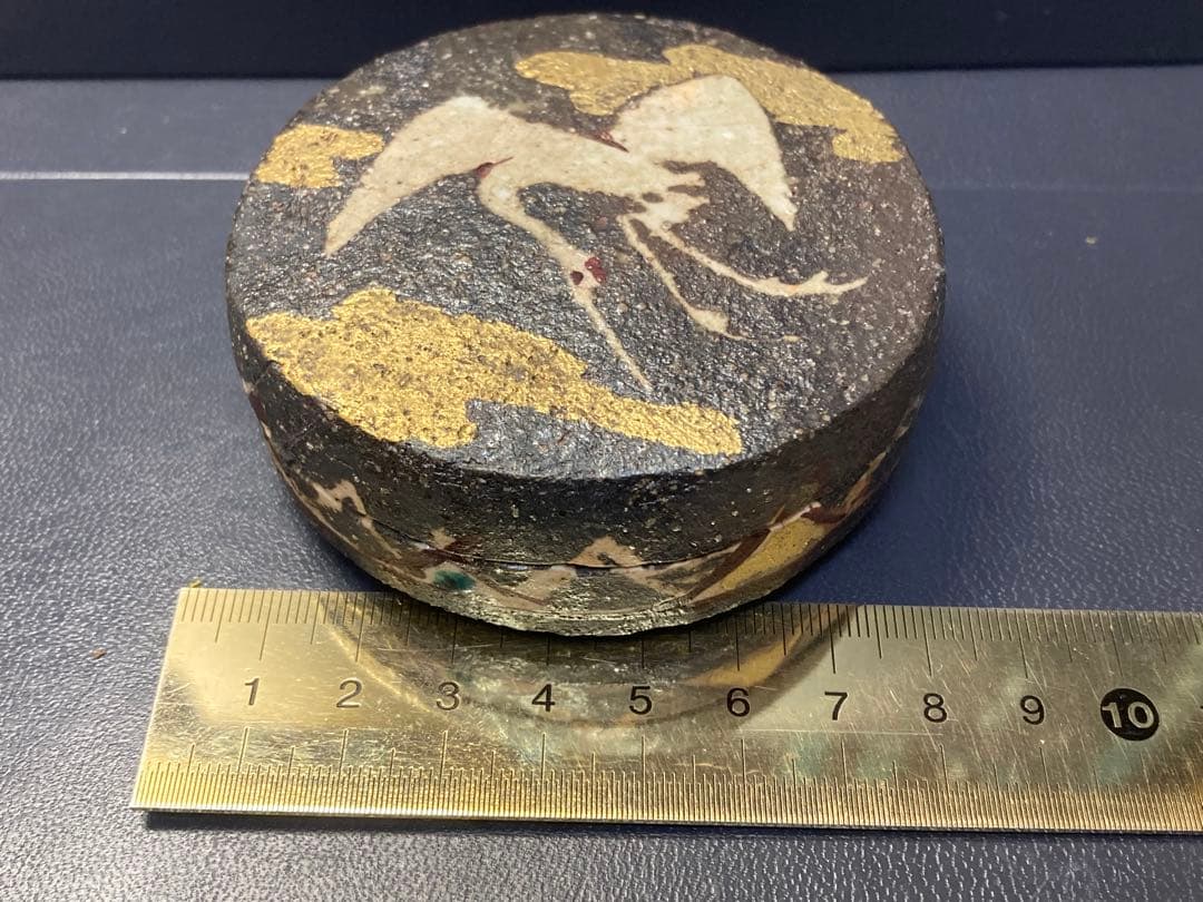 松鶴香合　焼き物　土平作