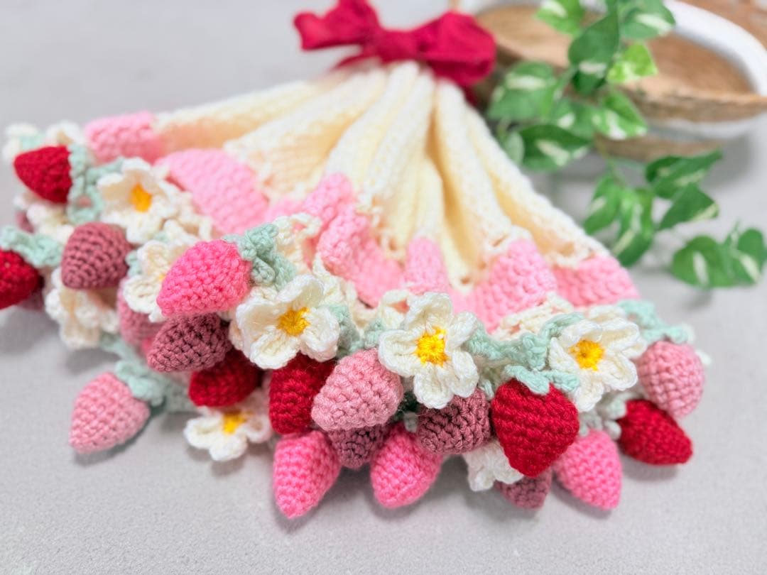 【現品限り！24時間以内発送】いちごブランケット90センチ プレゼント　フォト