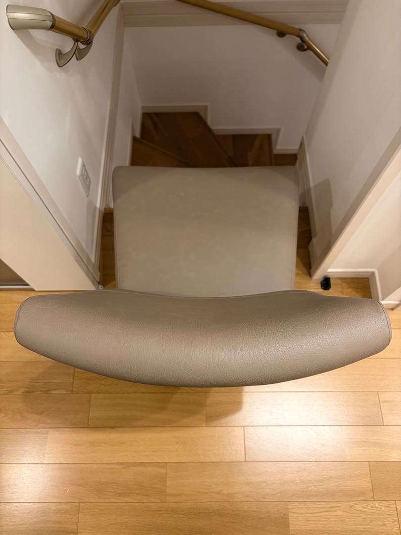 美品　カリモクコラボ　Jアリーナ　ダイニング　チェアー　1脚