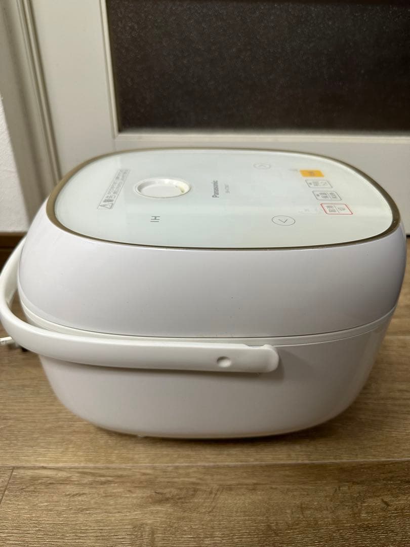 Panasonic IH炊飯器 SR-KT067 2018 年製