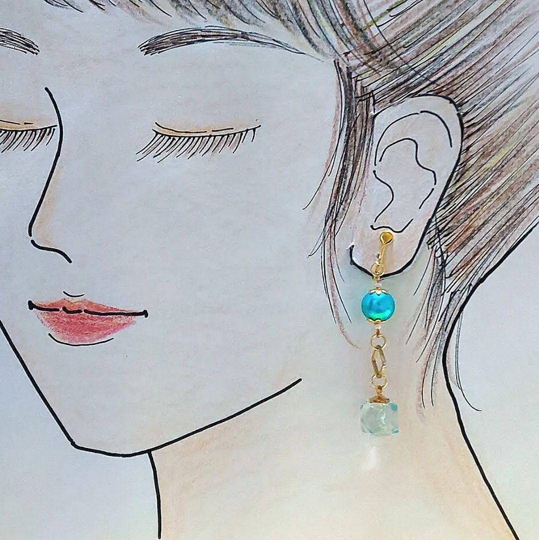 【395】アクリルビーズのイヤリング／ピアス