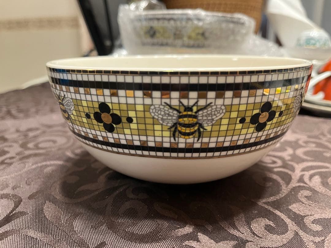 ANTHROPOLOGIE ミツバチモザイクボウル　２個