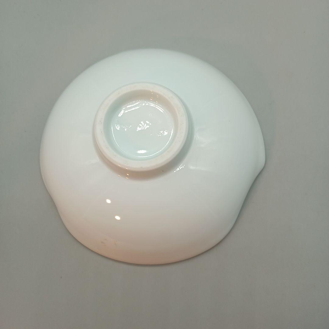 波佐見焼春右衛門　手作り白磁変形鉢