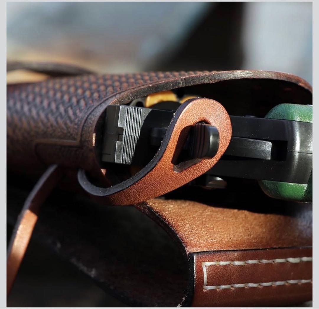 TOURBON 本革 ハンドガンホルスター 腰掛け サバゲー レザー 右用