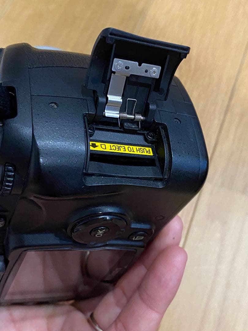 Nikon D40 デジタル一眼レフ 単焦点オールドレンズ　50㍉1:1.4付