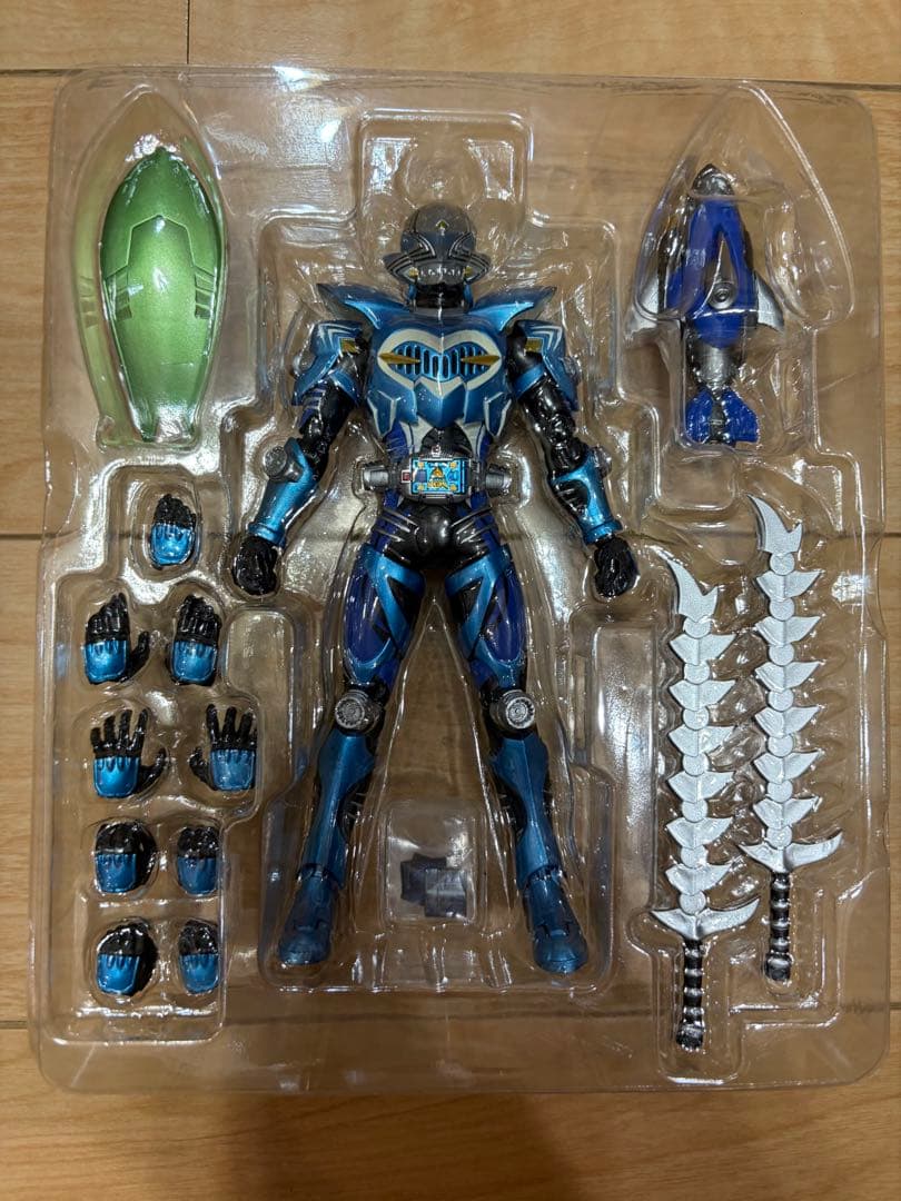 フィギュアーツ　仮面ライダーアビス