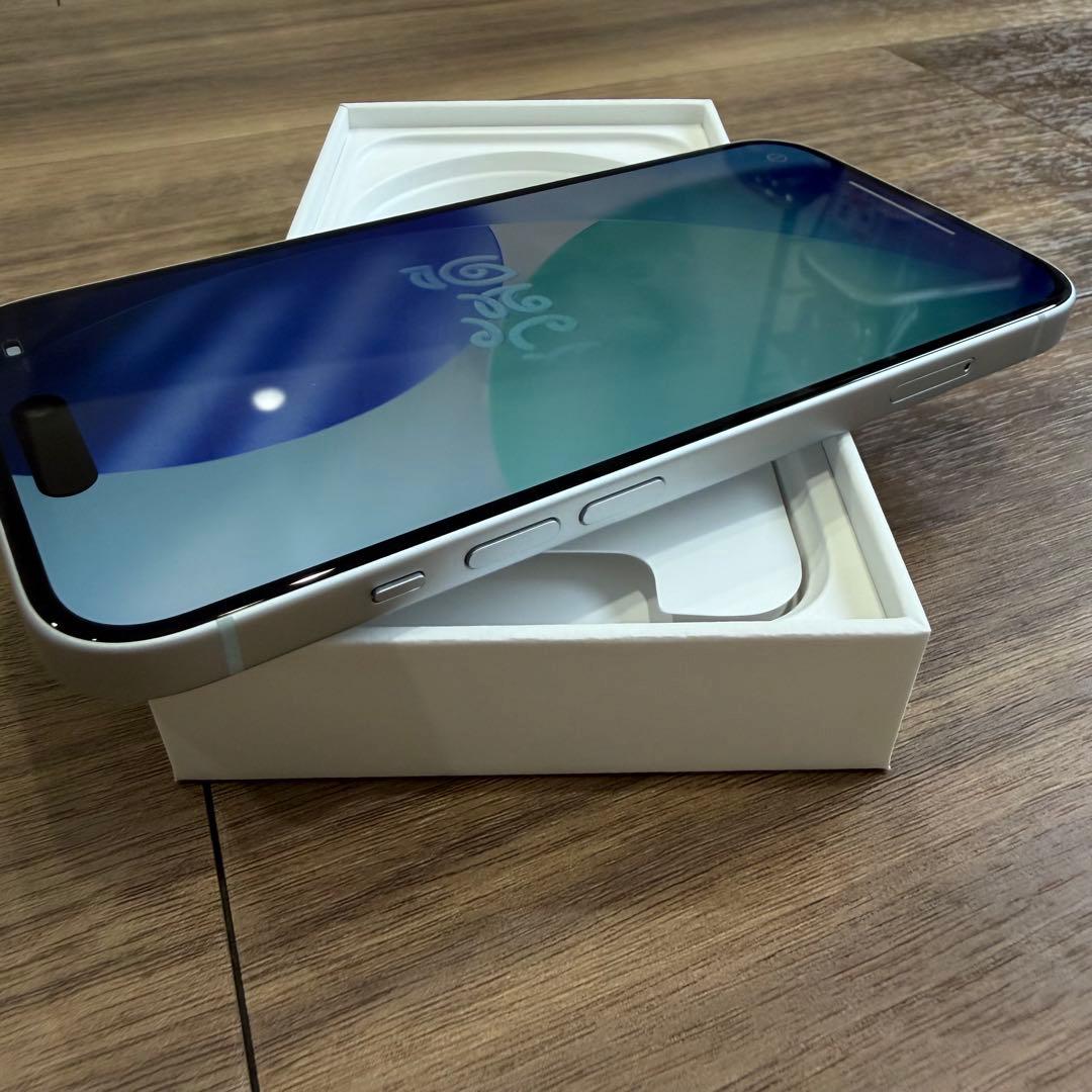 iPhone15 256gb ブルー SIMフリー