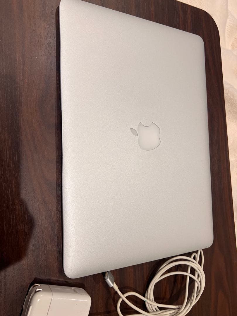 MacBook Air 13インチ 充電器付き