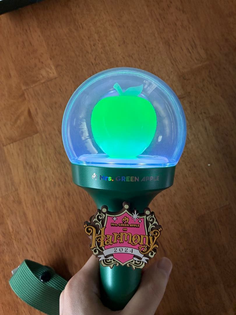 ミセスグリーンアップルペンライト