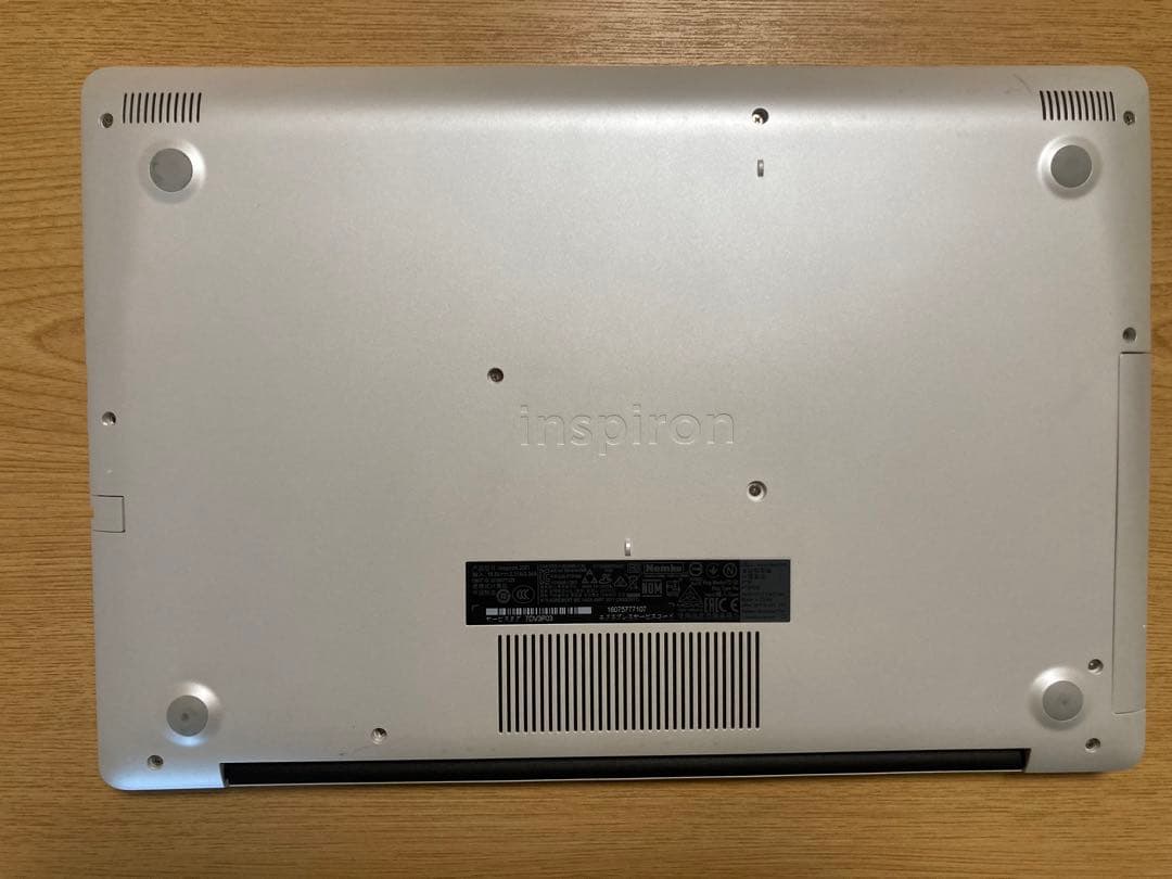 DELLノートパソコンInspiron 15 3581 Office使用可