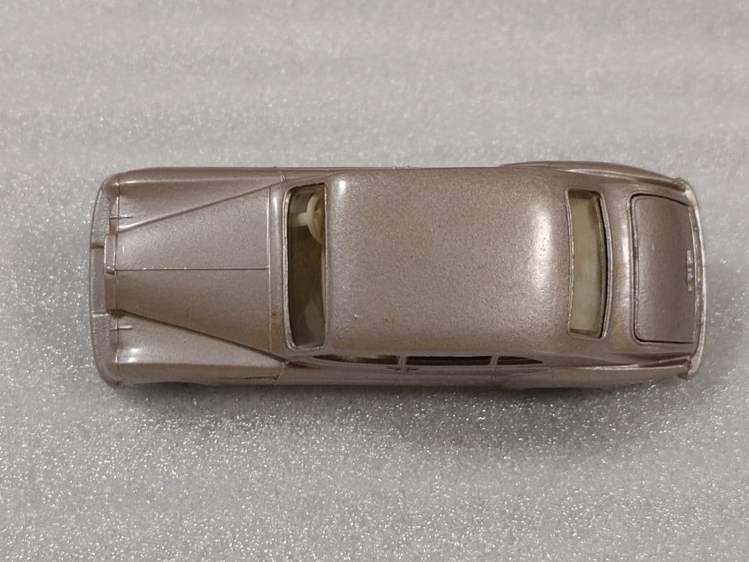 ミニカー MATCHBOX No.44 ROLLS-ROYCE PHANTOM V
