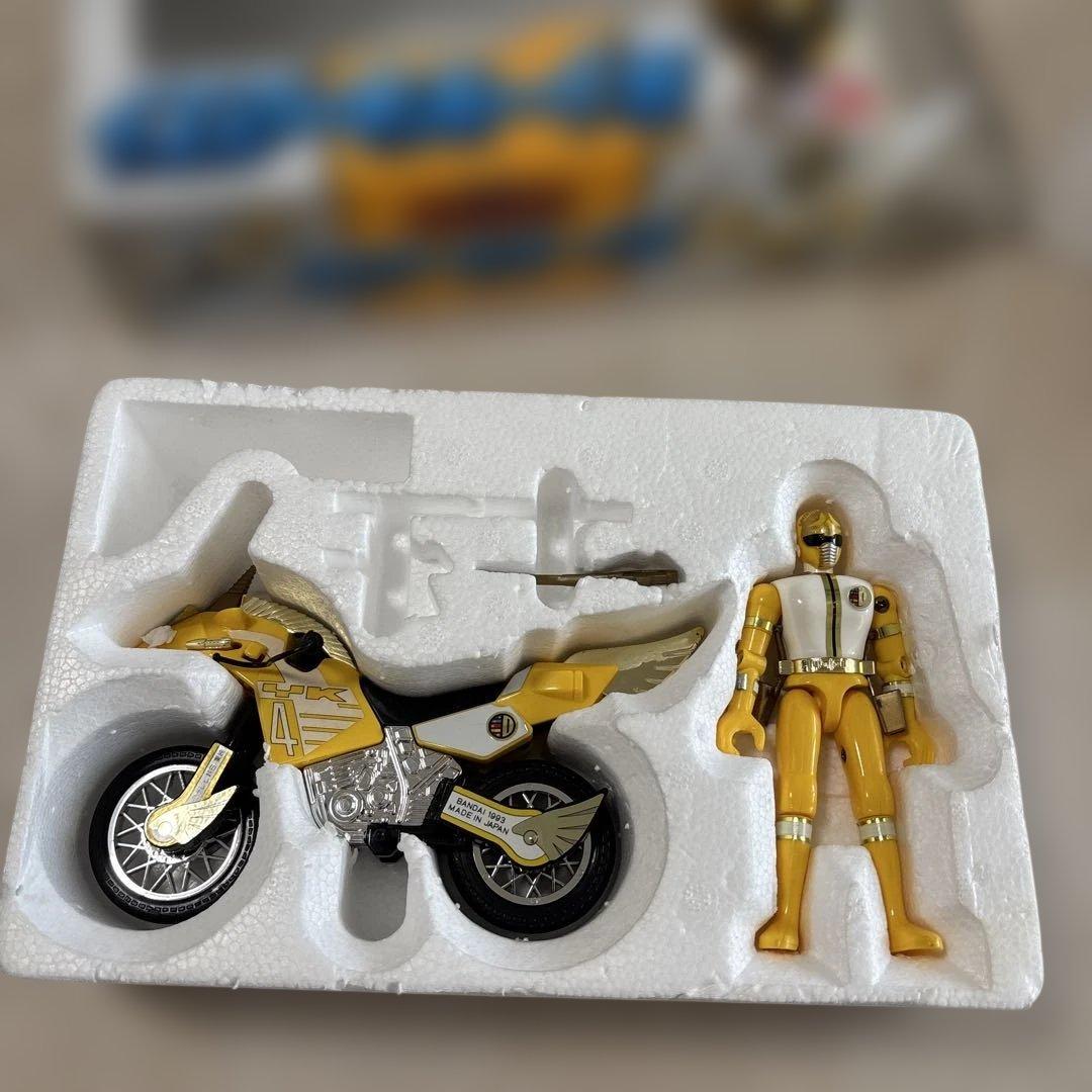 五星戦隊ダイレンジャー　キリンレンジャー＆バイクイエローキバー4号