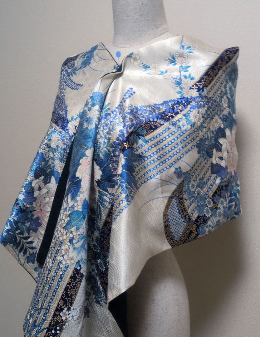 一点のみ和装にも洋装にも　正絹小紋リメイク　シルク100 着物リメイクグリーン系