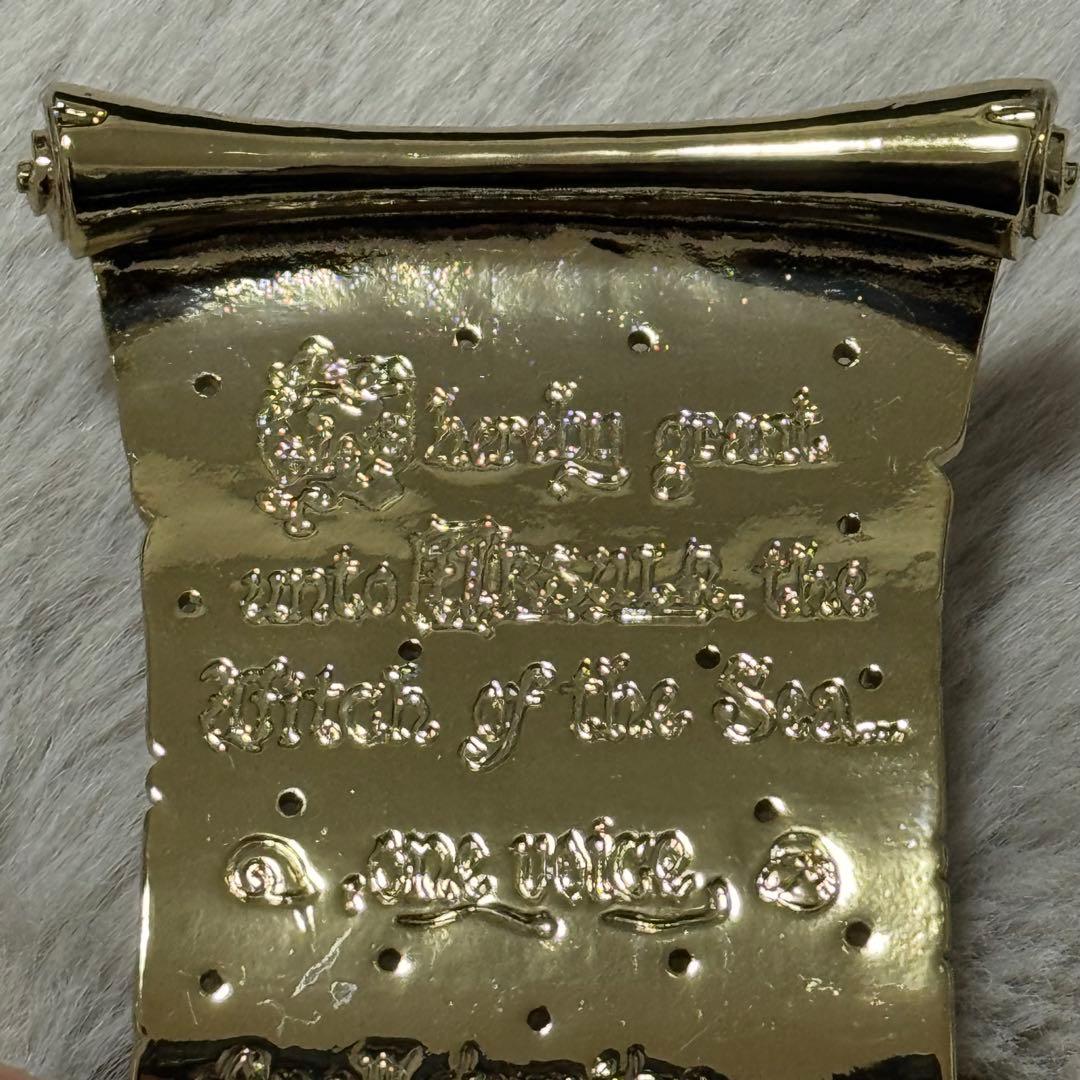 アリエル アースラ 契約書 ピアススタンド フィギュア ディズニーストア 置物