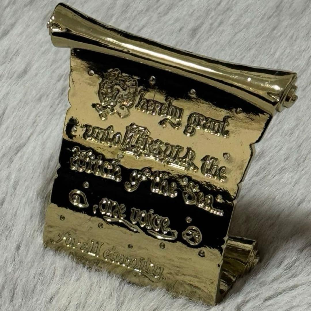 アリエル アースラ 契約書 ピアススタンド フィギュア ディズニーストア 置物