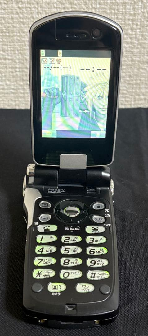 NTT DoCoMo P900iV 携帯電話 クラウドブラック FF7 AC