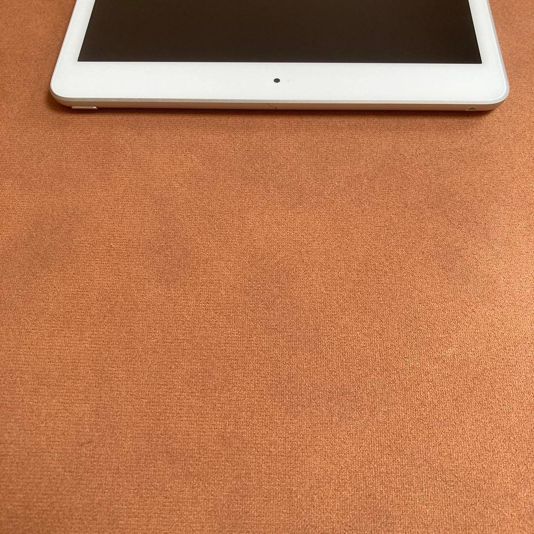 8【早い者勝ち】電池新品☆iPad7 第7世代 32GB WIFIモデル☆