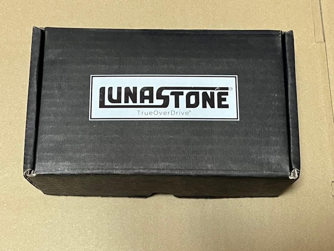 LUNASTONE Wise GuyとMahoney Smooth DRIVE