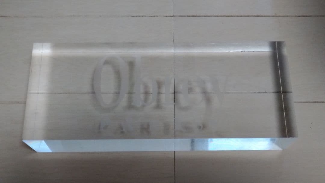 Obrey paris 店頭ディスプレイ非売品 ブランドロゴ プレート 置き物