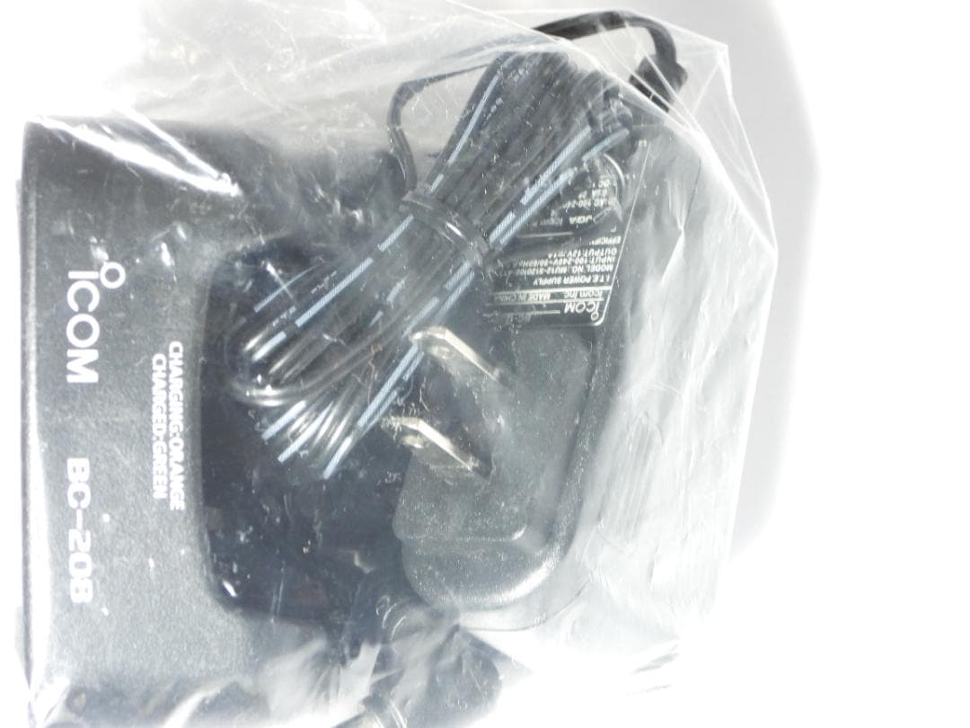 資格不要のハイパワートランシーバ　ICOM Inc. DPR６