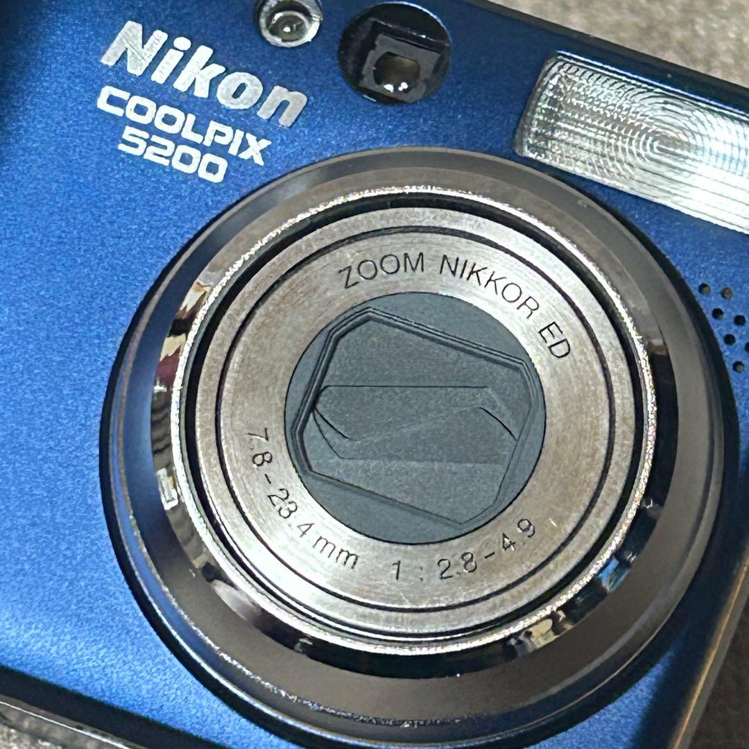稼働品　美品　付属品完備　Nikon COOLPIX E5200 ブルー