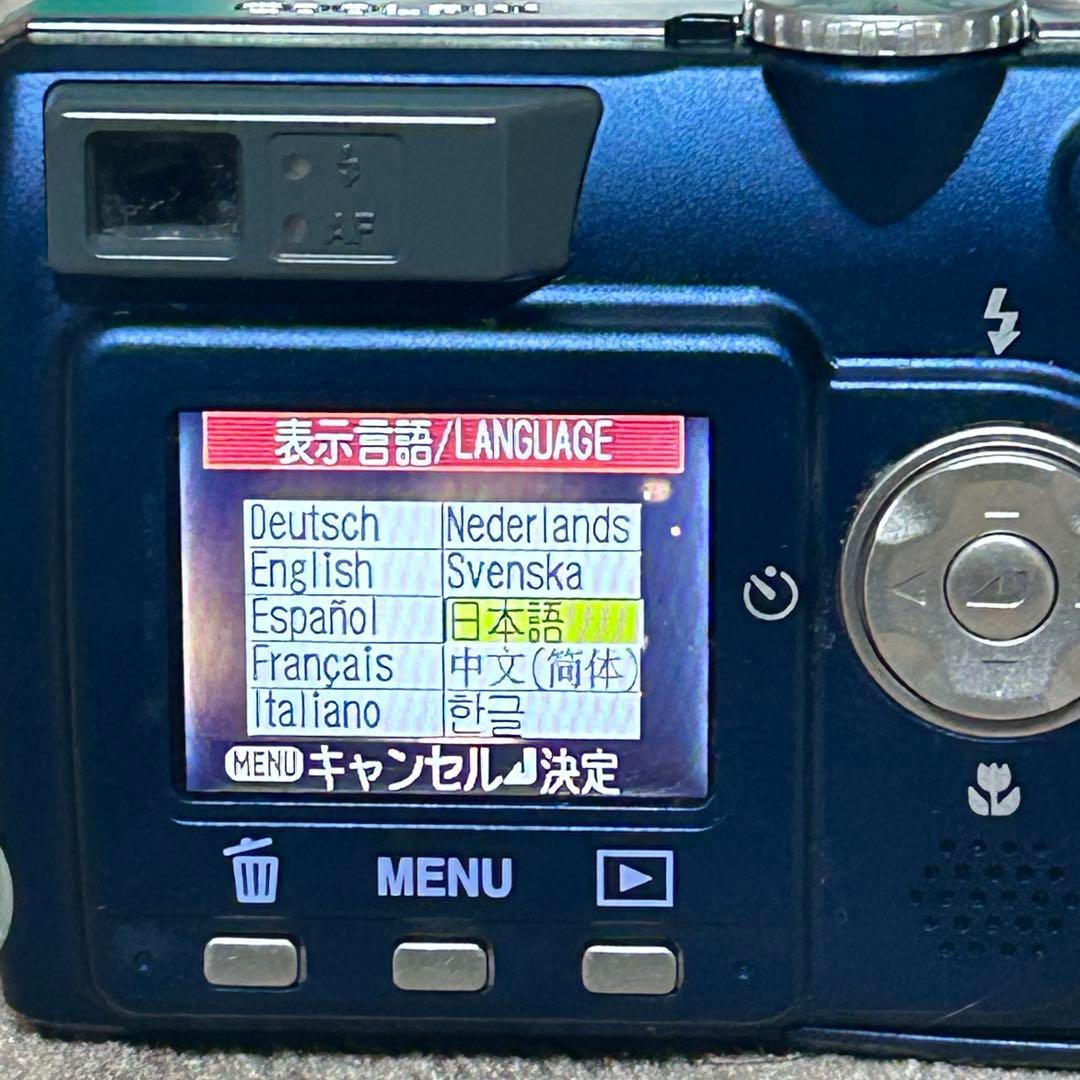 稼働品　美品　付属品完備　Nikon COOLPIX E5200 ブルー
