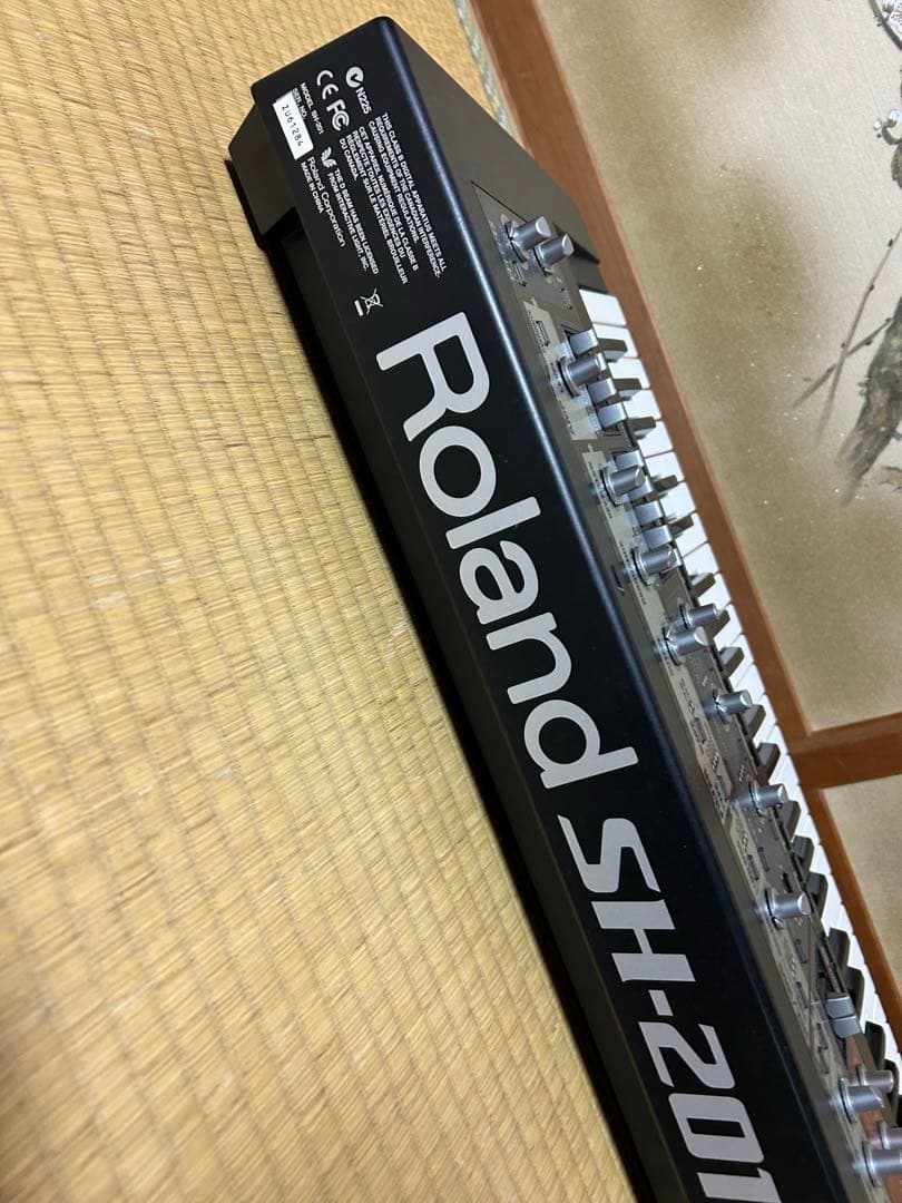 ローランド SH-201 アナログ(モデリング)シンセサイザー