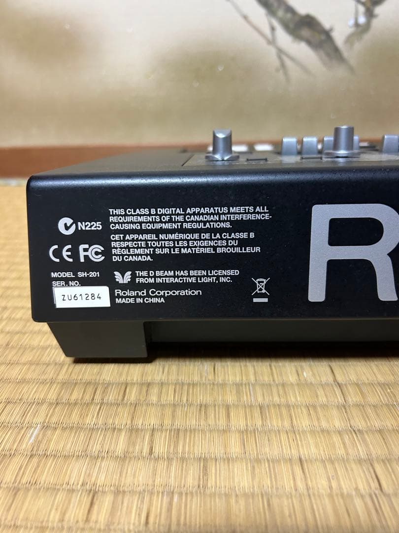 ローランド SH-201 アナログ(モデリング)シンセサイザー