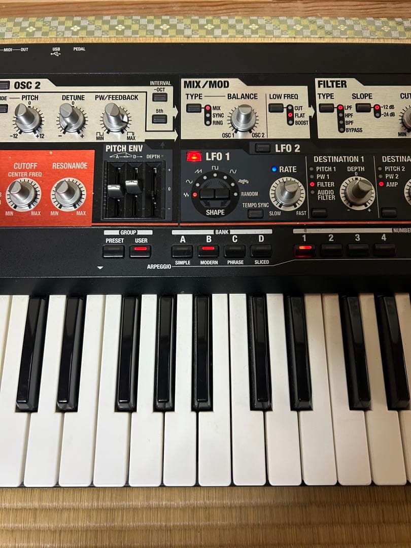 ローランド SH-201 アナログ(モデリング)シンセサイザー