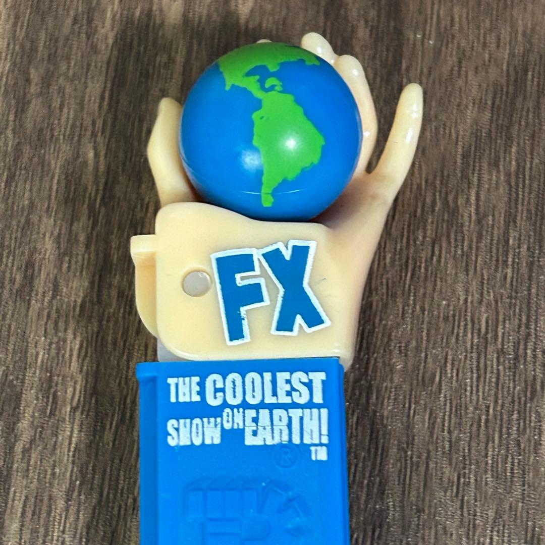 2005年 FX Toy Show 3daypass 限定配布 　(青×白)