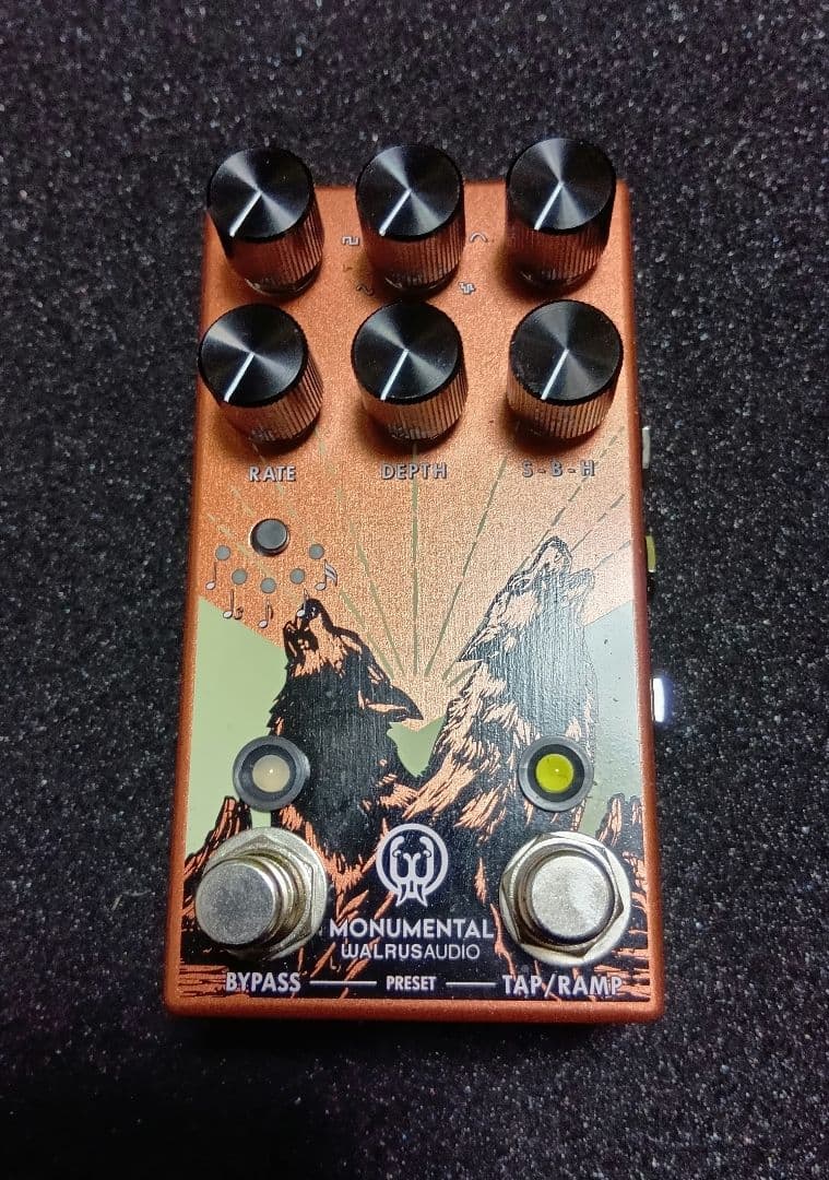 WARUS AUDIO Monumental トレモロ