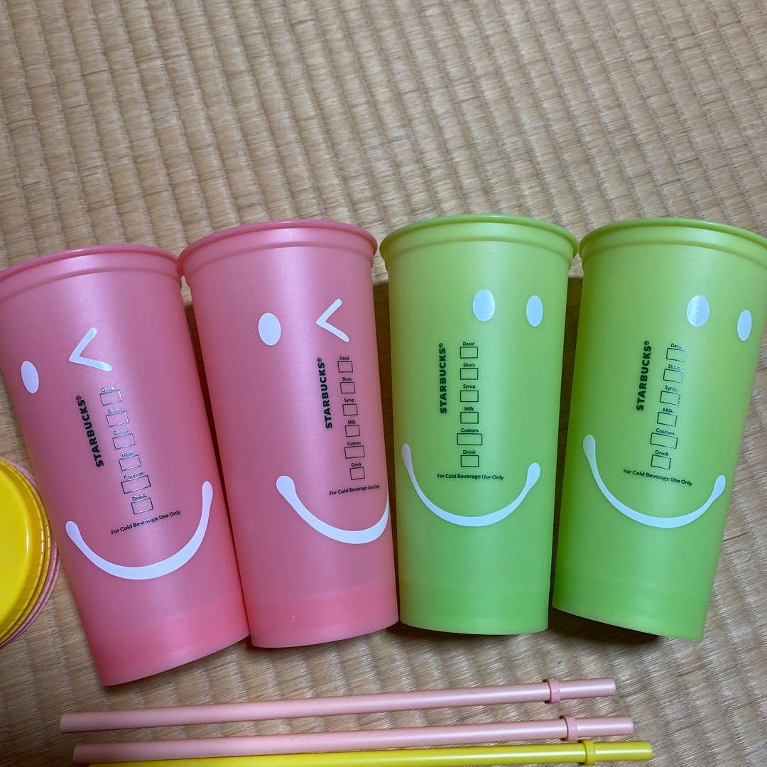 新品　スターバックス　カラーチェンジリユーザブルコールドカップ　4個