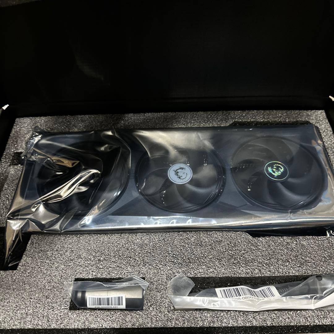 グラフィックボード・グラボ・ビデオカード MSI GeForce RTX 5080 16G GAMING TRIO OC
