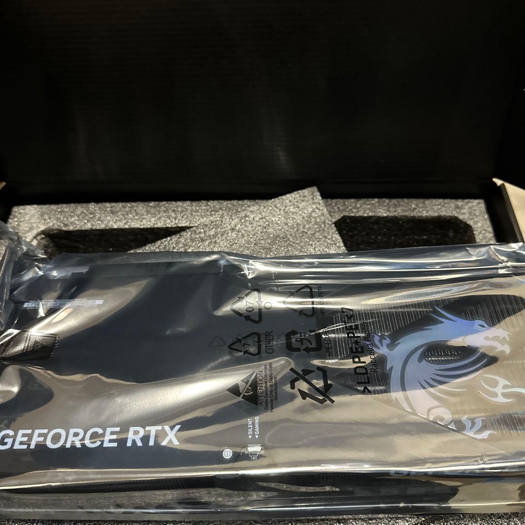 グラフィックボード・グラボ・ビデオカード MSI GeForce RTX 5080 16G GAMING TRIO OC