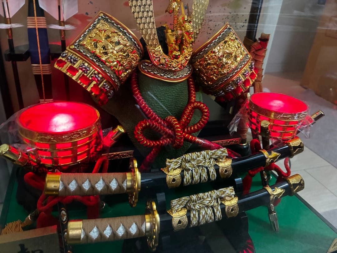 御兜飾(五月人形)