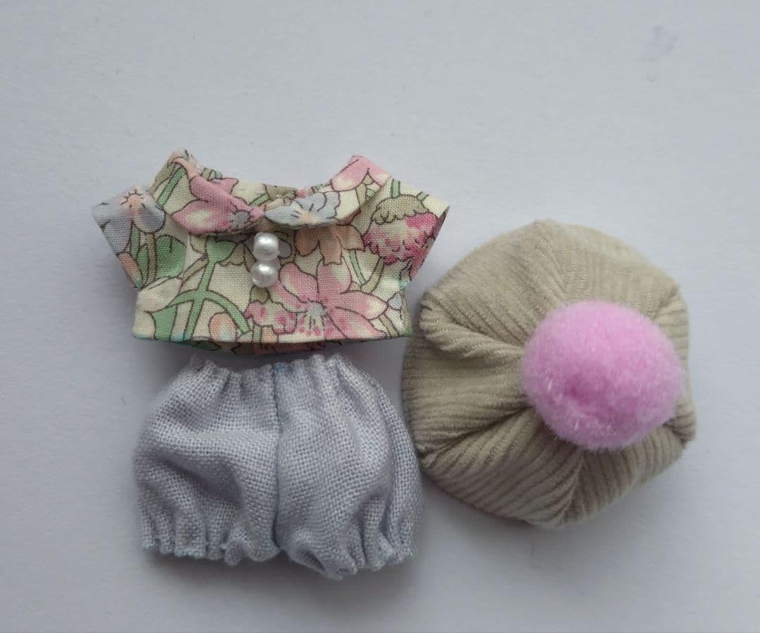 maru maruです　トップス　かぼちゃパンツ　ベレー帽3点セット×2点