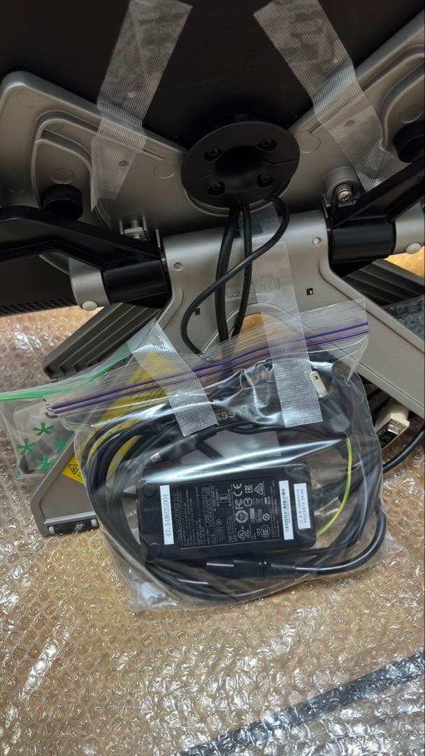 WACOM Cintiq 22HD DTK-2200/K1【送料込・匿名配送】