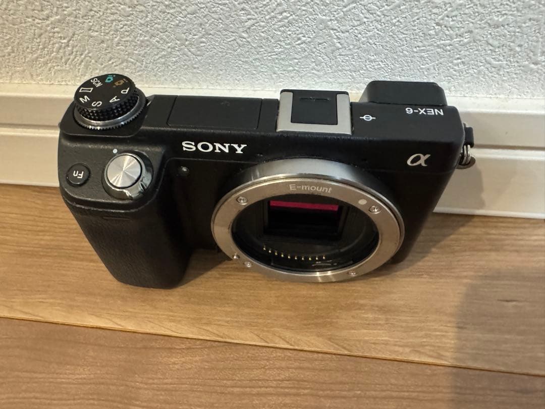 Sony α NEX-6 ミラーレスカメラ 本体