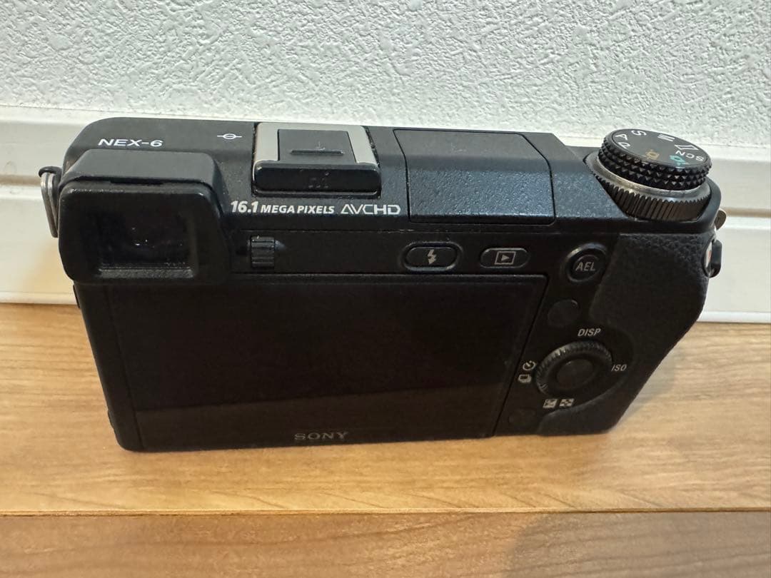 Sony α NEX-6 ミラーレスカメラ 本体