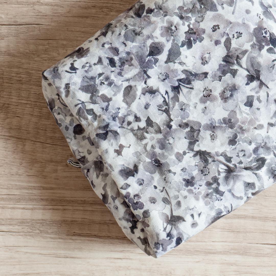 【Yページ】　（手帳ポーチ／サイズ2 ）モノクロ・フラワー